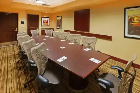 Hampton Inn & Suites-Bricktown - 16