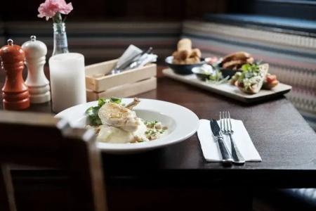 The Drayton Court - 10