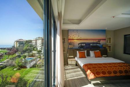 Riva's Moda - 4