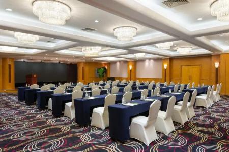 Park Inn by Radisson Shanghai Downtown - 12