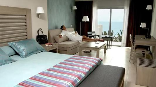 Hd Beach Resort - 92