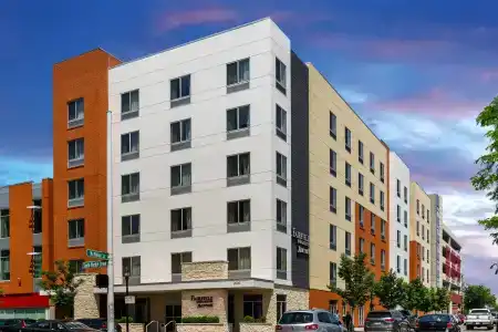Fairfield Inn & Suites by Marriott Uptown/University Area - 22