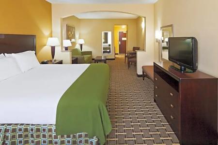 Holiday Inn Express & Suites West - 40