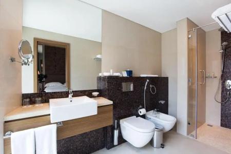 Majestic Arjaan by Rotana – - 8