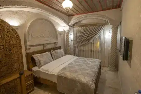 Underground Cave Suites - 3
