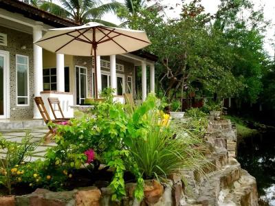 Bamboo Cottages - 75
