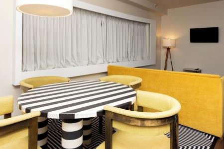 Crest Suites - 40