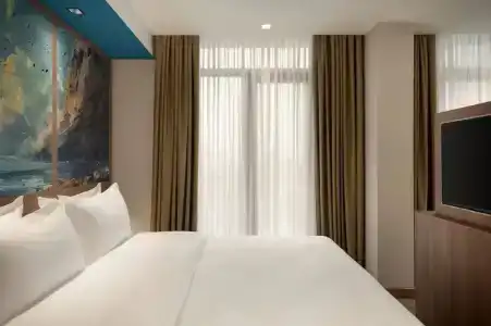 La Quinta by Wyndham Batumi - 35