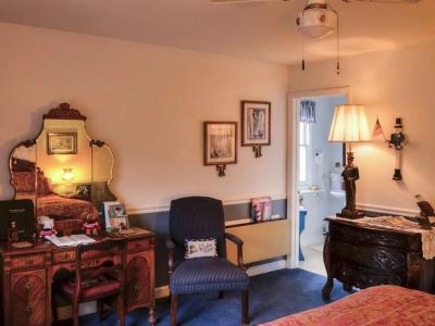 Blue Mountain Mist Country Inn - 93