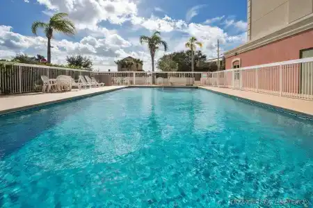 Country Inn & Suites by Radisson Near Universal - 16