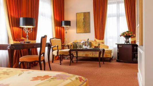 Relais & Châteaux Bülow Palais - 56