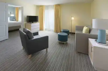 Sonesta ES Suites - 7