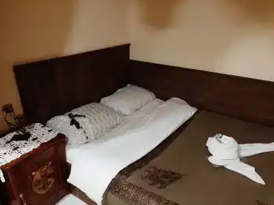 ALL IN HOSTEL - 2
