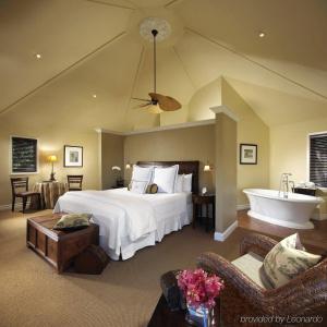 Milliken Creek Inn - 4