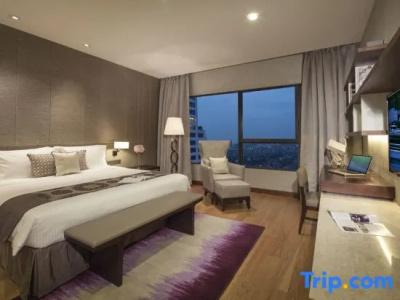 Ascott Raffles City - 125