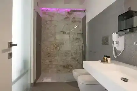 Caportigia Boutique - 9