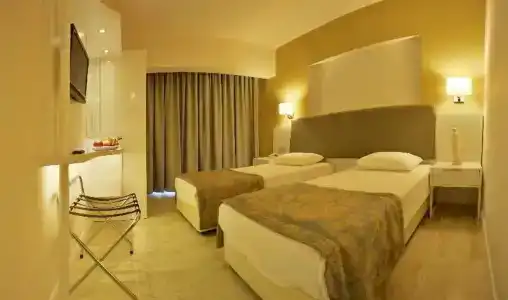 Maris Beach - 22