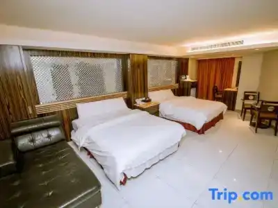 81 Premier Hollywood - SG Clean - 41