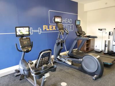 Holiday Inn Express & Suites West - 38