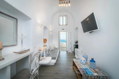 Angel Luxury Suites - 126