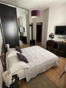 Kastel 1700 Boutique - 72