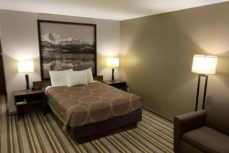 Super 8 by Wyndham - 2