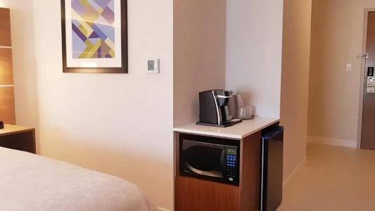 Holiday Inn Express and Suites, an IHG - 61