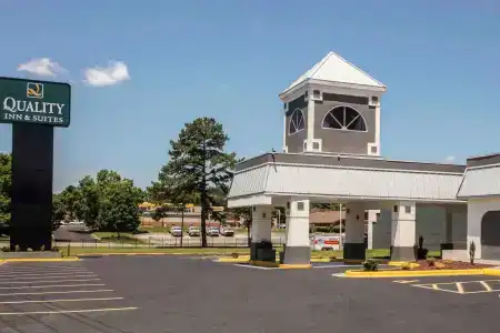 Quality Inn & Suites University Area - 33