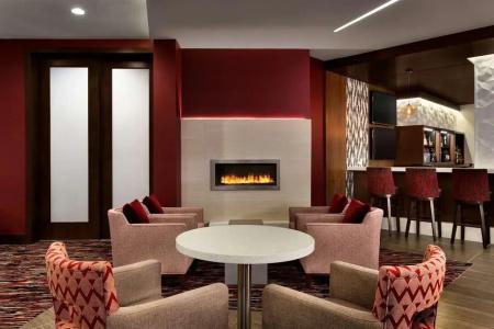 Doubletree by Hilton Airport, ON - 32