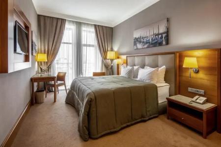 CITYHOTEL - 30