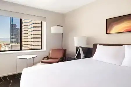 Grand Hyatt Denver - 2
