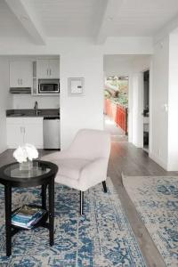 Hollywood Hills - 54
