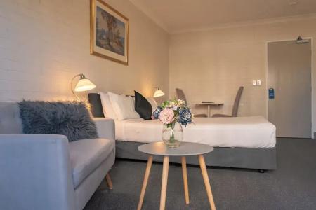 Benson Court - 73