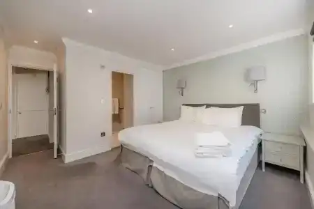 Queensgate Court - 90