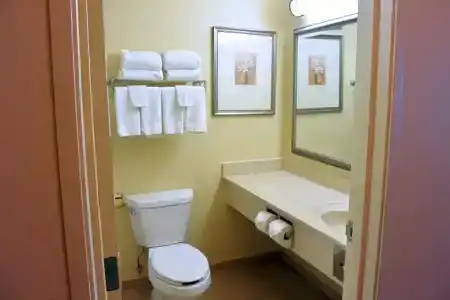 Country Inn & Suites by Radisson, North, IL - 29