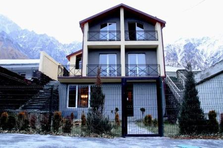 Uptown Boutique Kazbegi - 0