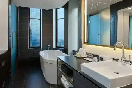 W - The Foshay - 61