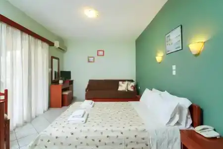 Makrina - 2