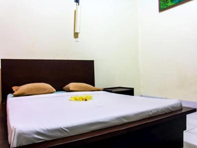 Budhi Beach Inn - 0