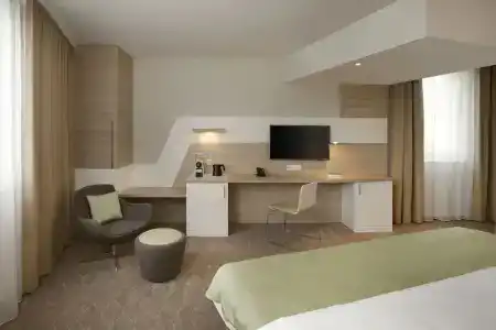 Holiday Inn Frankfurt Airport, An Ihg - 44
