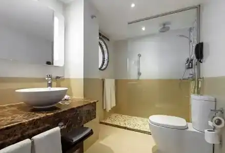 Crowne Plaza Muscat, An Ihg - 33