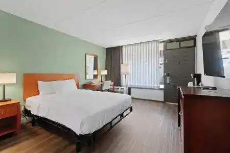 Vagabond Inn Executive Old Town - 59