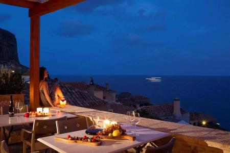 Moni Emvasis Luxury Suites - 23
