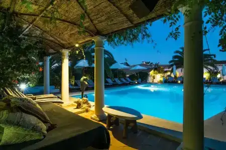 The Sea Club - 38