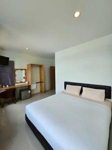 Check In Hostel at Naiyang Beach - 31
