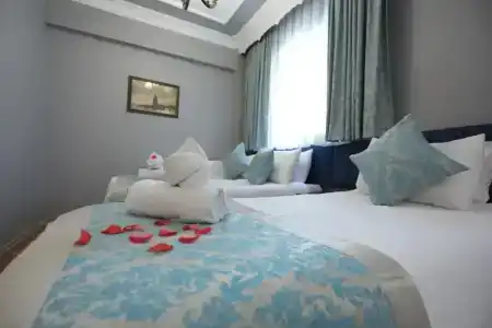 White Pearl Apart - 2
