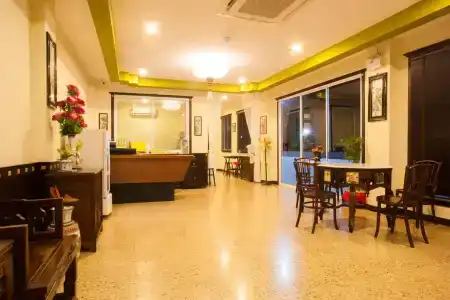 Le Hua - 17