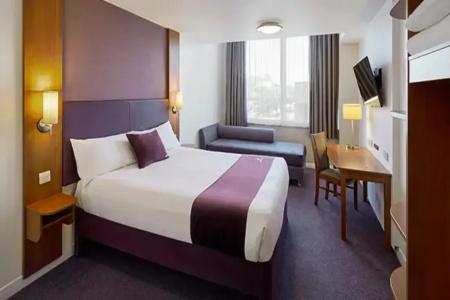 Premier Inn Hammersmith - 5