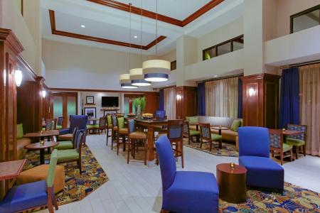 Hampton Inn and Suites South - 32