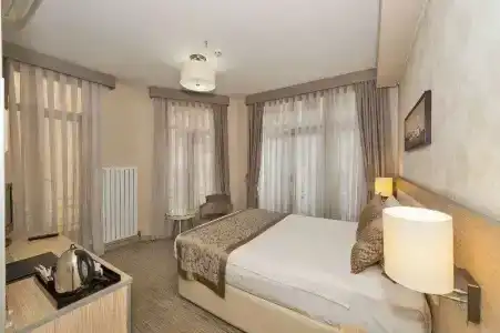 Azzap Galata - 16